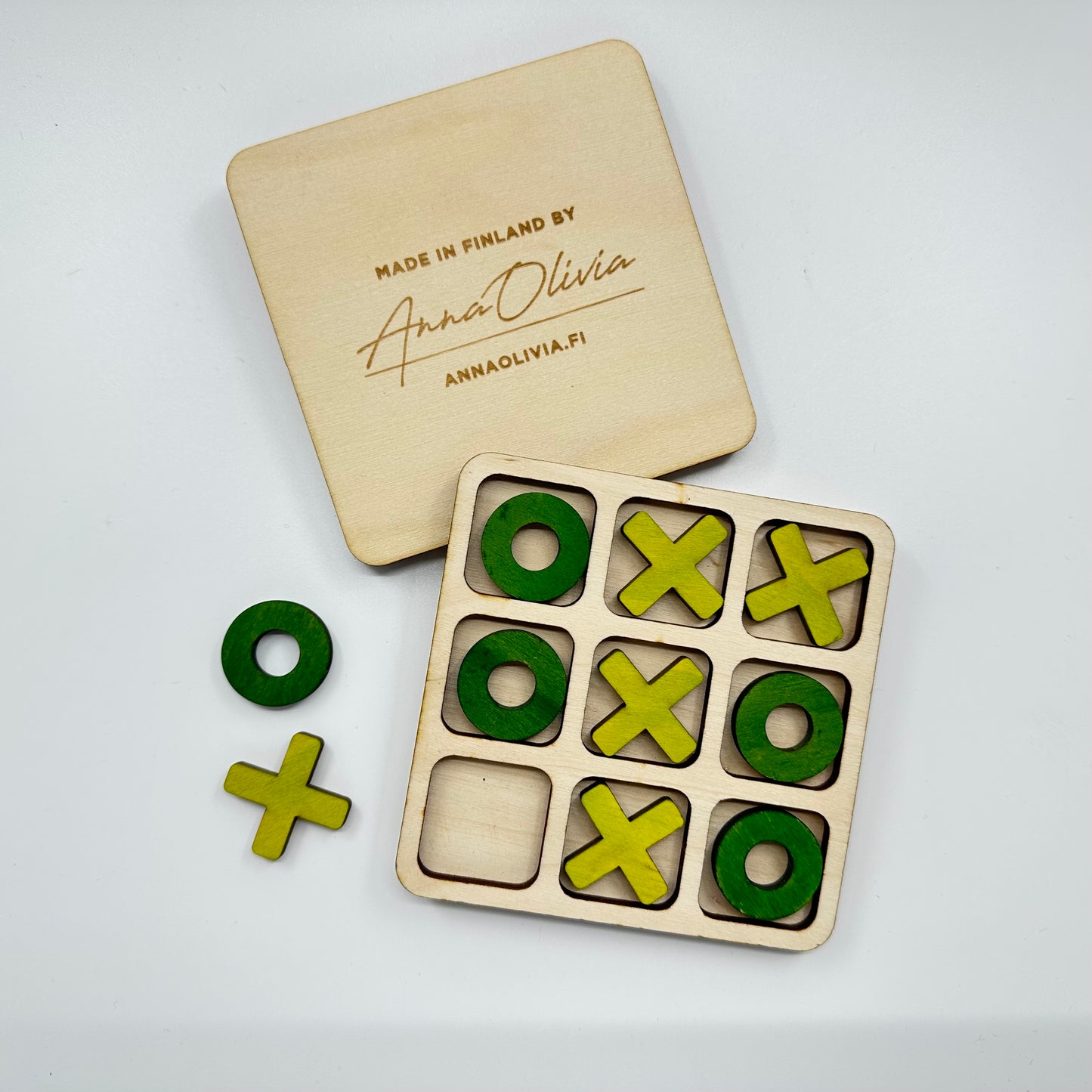 TIC TAC TOE PELI