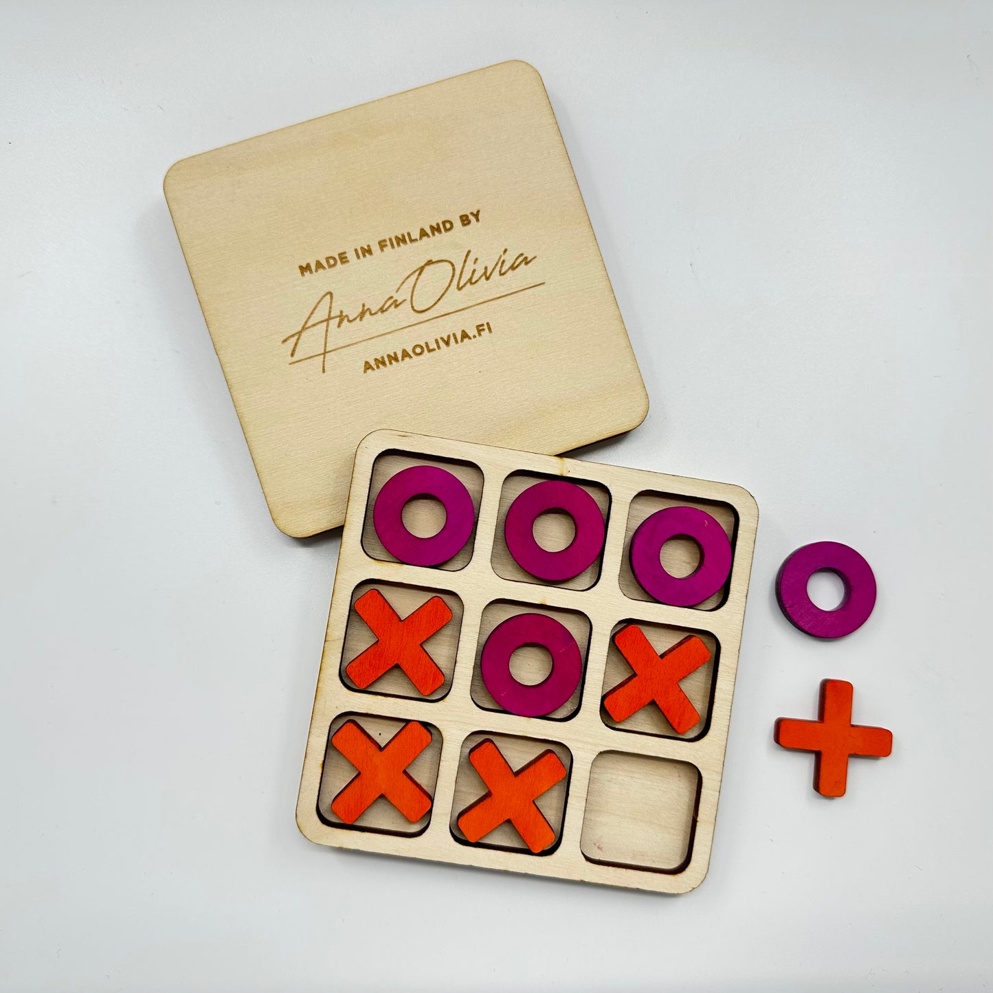 TIC TAC TOE PELI